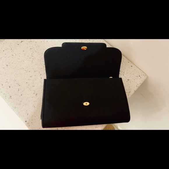 Vintage Gucci Clutch - Picture 3 of 4